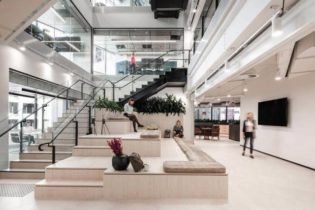 現(xiàn)代辦公家具