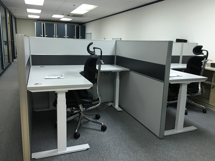 辦公屏風(fēng)桌