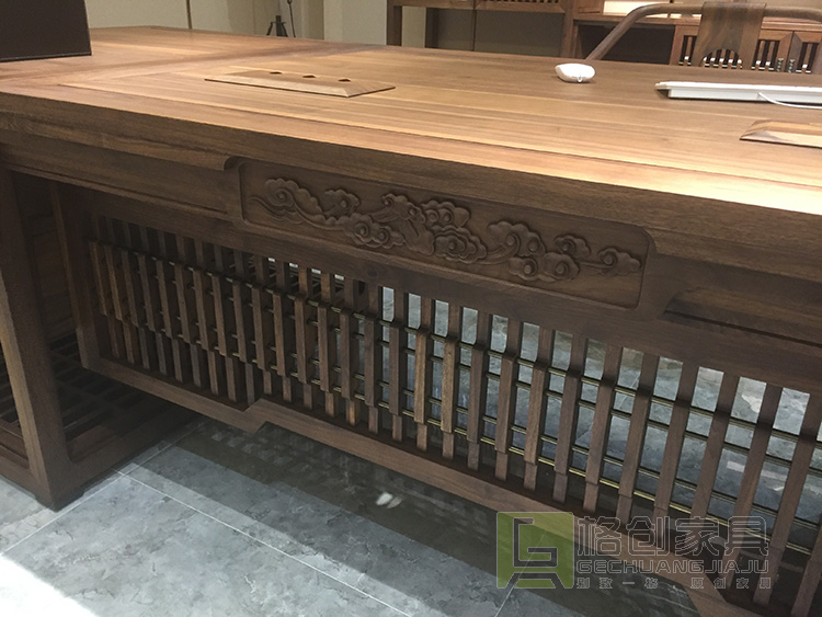 純實(shí)木大班臺(tái)